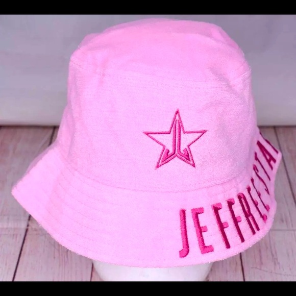 Jeffree Star Bucket Hat - Picture 5 of 5